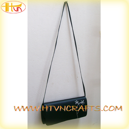 Bóp dự tiệc